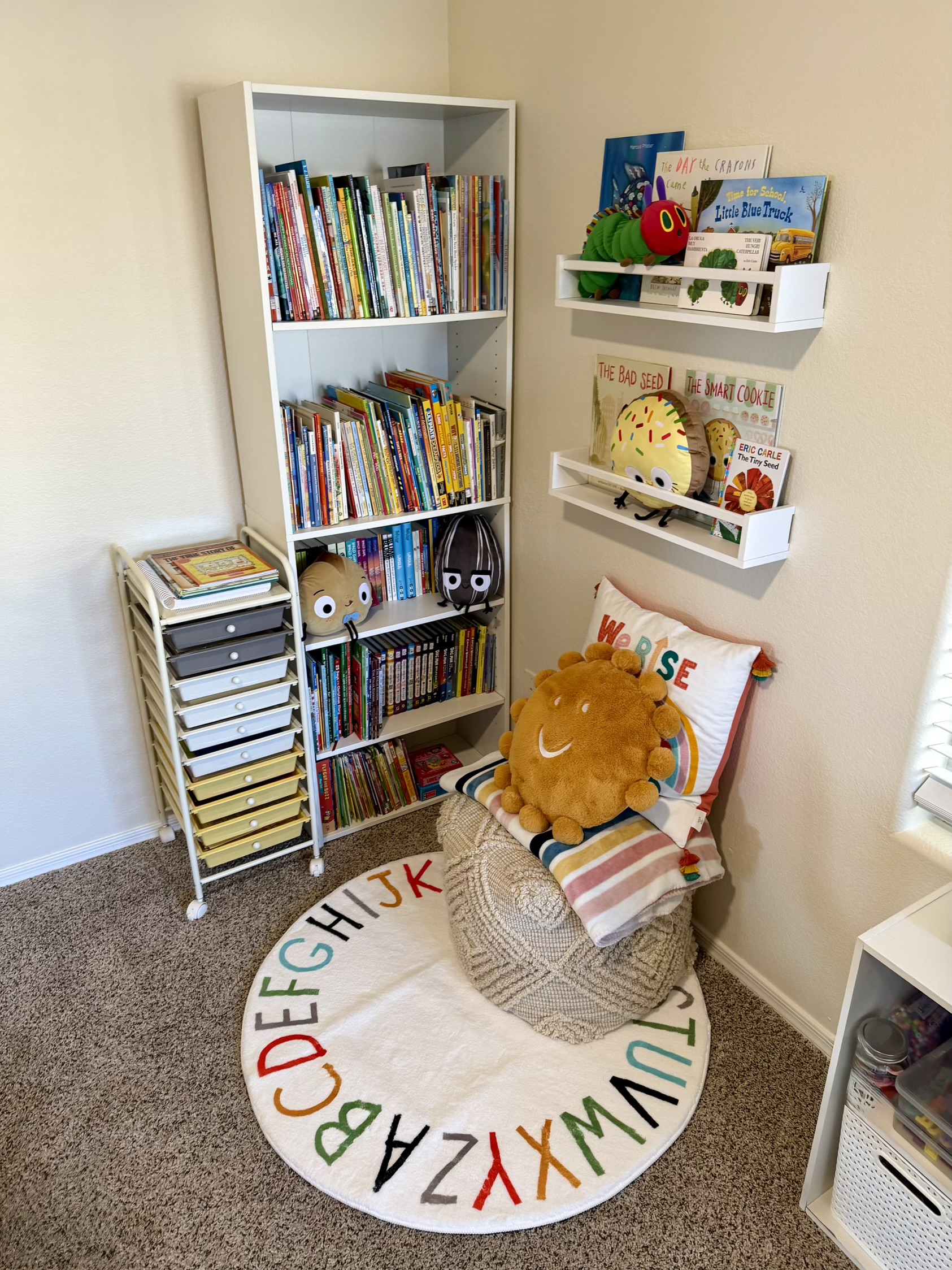 Hannah's Reading Corner